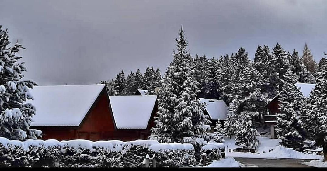 Maison De Bois Finlandaise Au Pied Des Pistes Bolquere Luaran gambar