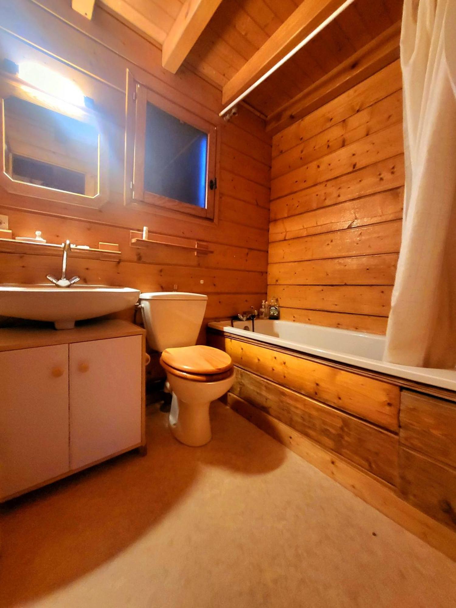 Maison De Bois Finlandaise Au Pied Des Pistes Bolquere Luaran gambar